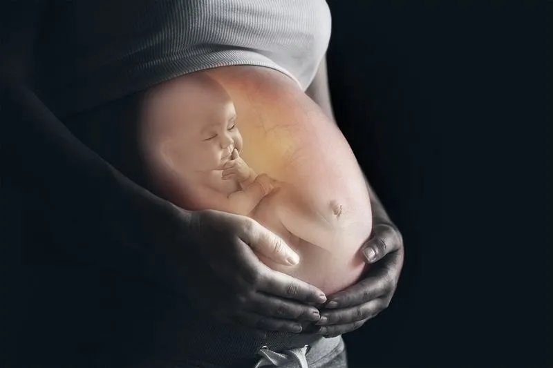 Modlitwa za nienarodzone dziecko – jak modlić się z wiarą i nadzieją?